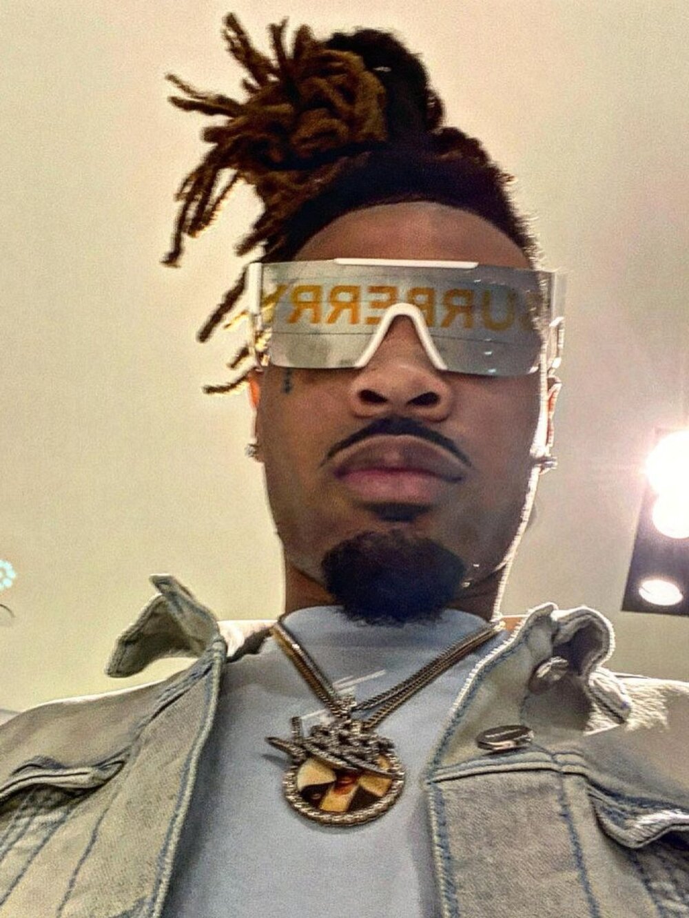 Burberry BE4291 3007/H Shield Sunglasses - White/Grey Tampo Burberry Silver - Picture 12 of 12